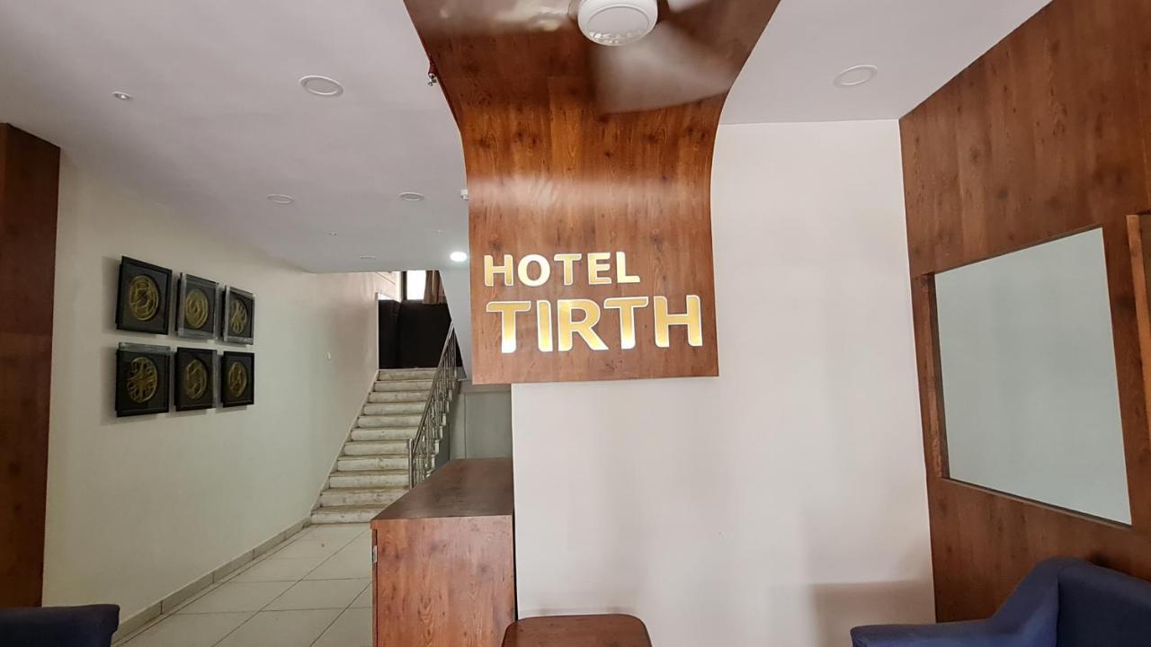 Hotel Tirth Ankleshwar Kültér fotó